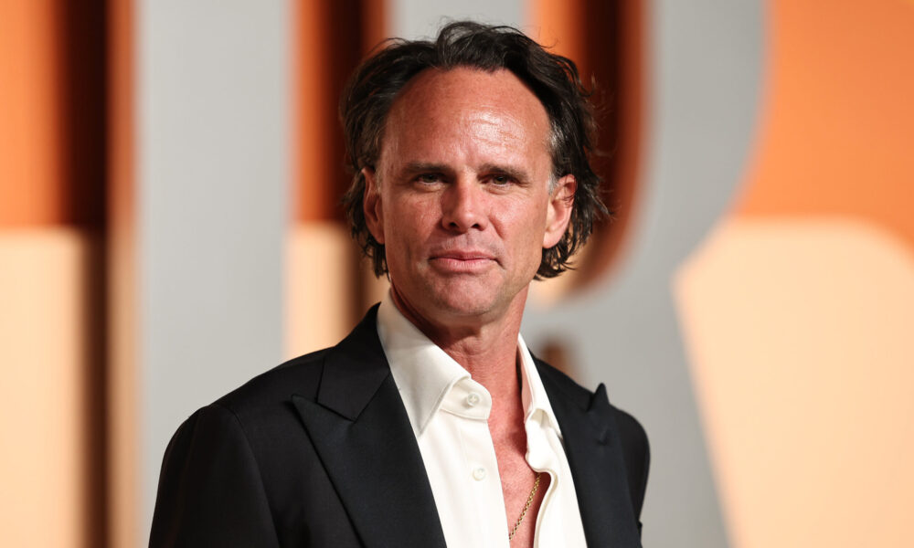 Walton Goggins se une a Harry and the Mutant Mid-Century Furniture